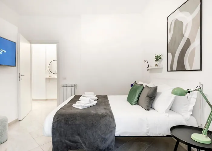 White Flat San Lorenzo * Roma